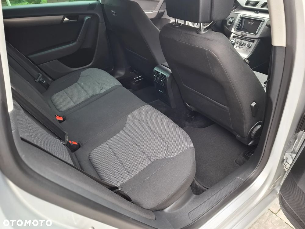 Volkswagen Passat 1.4 TSI BlueMotion Technology Trendline - 31