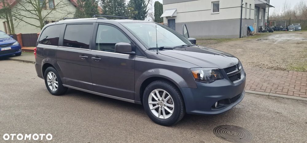 Dodge Grand Caravan - 1