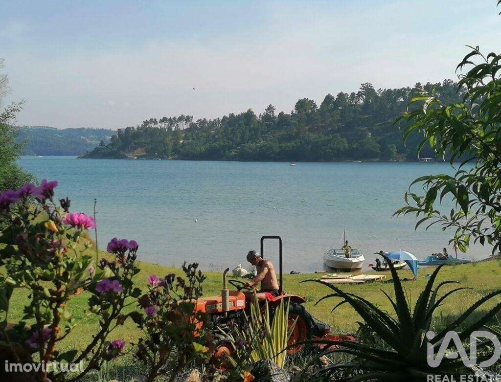 Terreno em Serra e Junceira de 7250,00 m2 - Grande imagem: 2/30