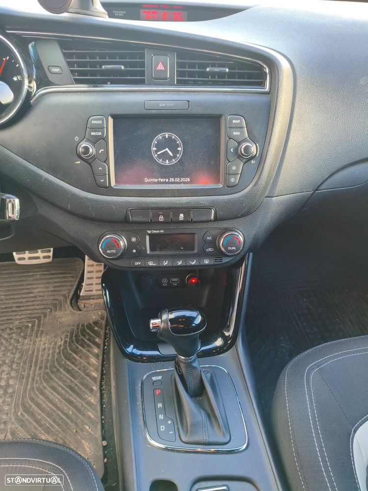 Kia Ceed SW 1.6 CRDi GT Line 7DCT - 23