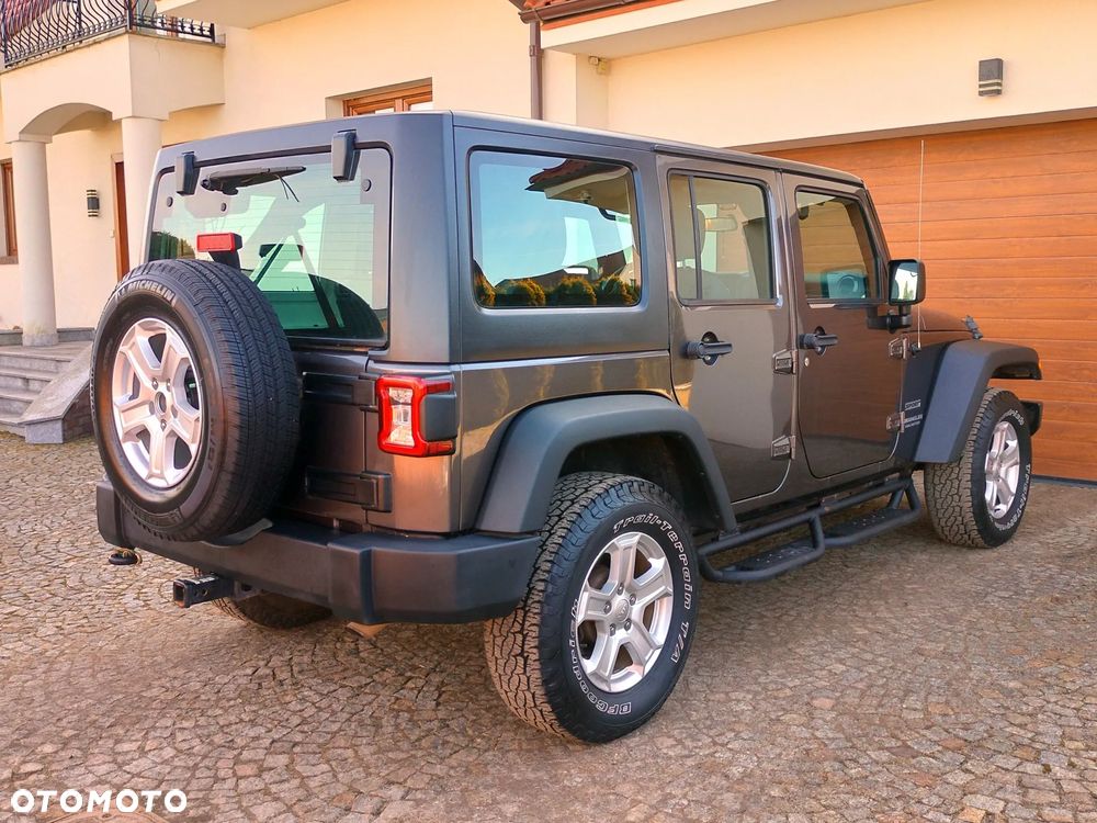 Jeep Wrangler 3.6 Unlim X - 4