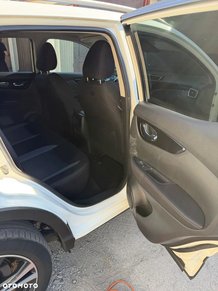 Nissan Qashqai 1.3 DIG-T N-Connecta - 9