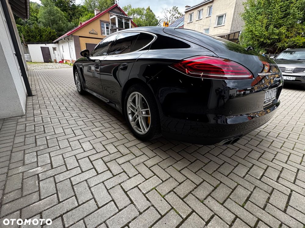 Porsche Panamera 4S - 14