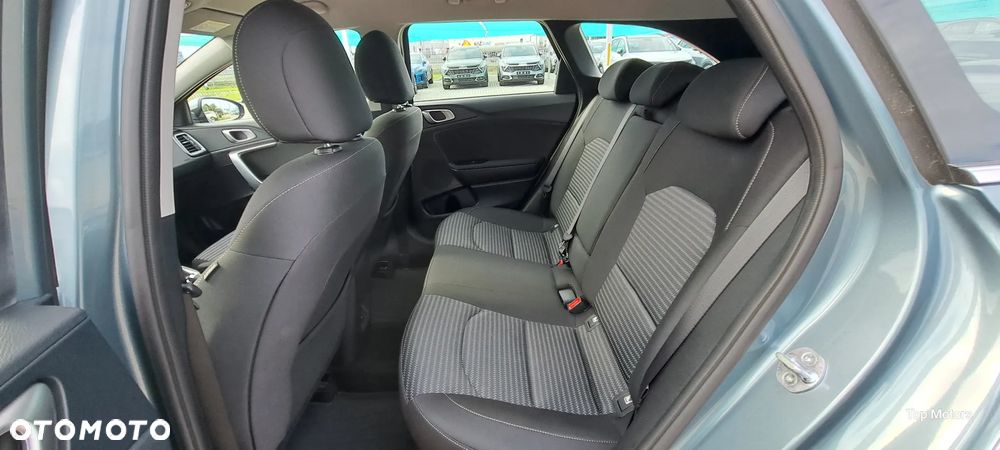 Kia Ceed 1.5 T-GDI M - 23