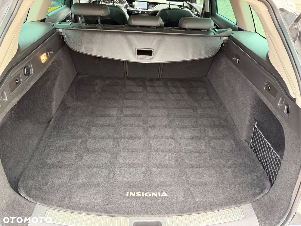 Opel Insignia - 27