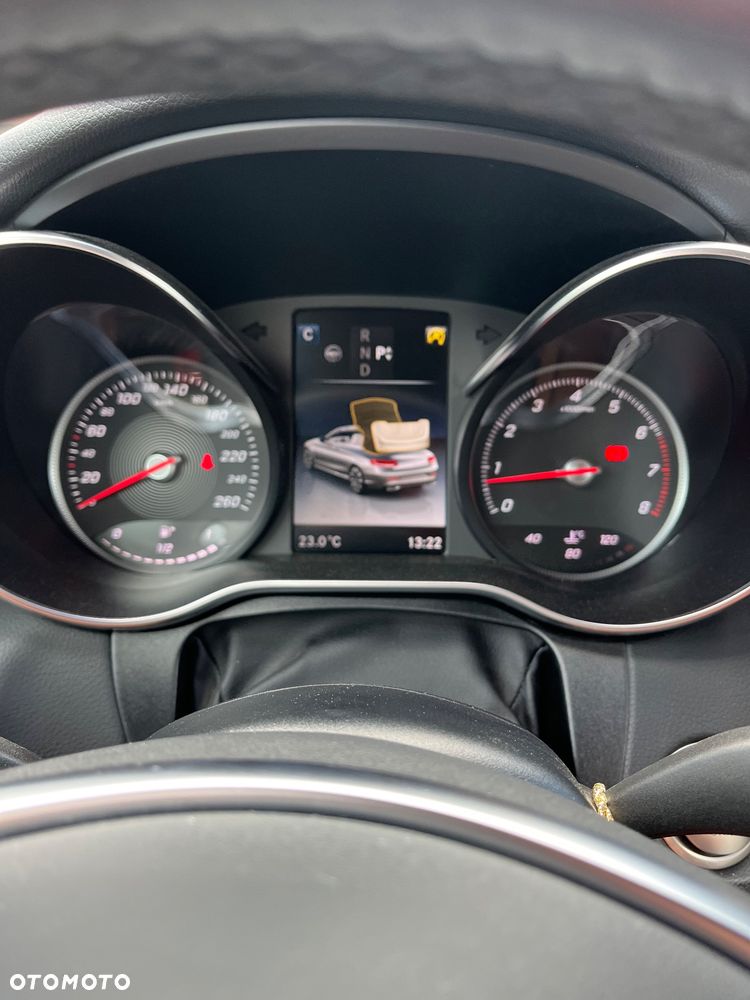 Mercedes-Benz Klasa C 300 9G-TRONIC - 15