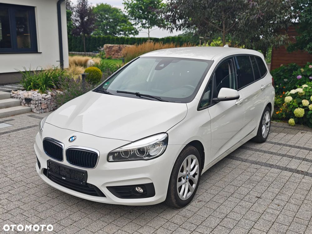BMW Seria 2 220i Advantage - 8