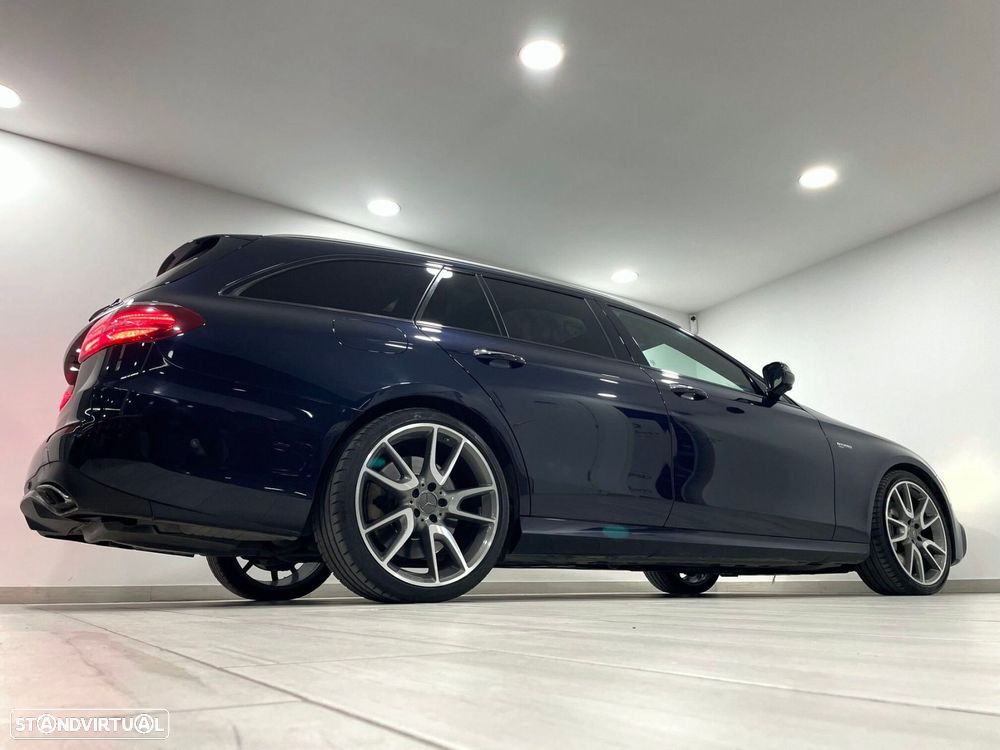 Mercedes-Benz E 43 AMG 4-Matic - 17
