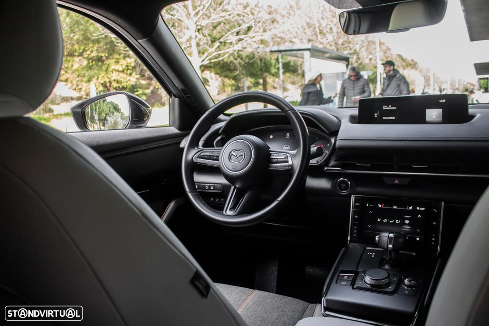 Mazda MX-30 e-SKYACTIV Excellence - 36