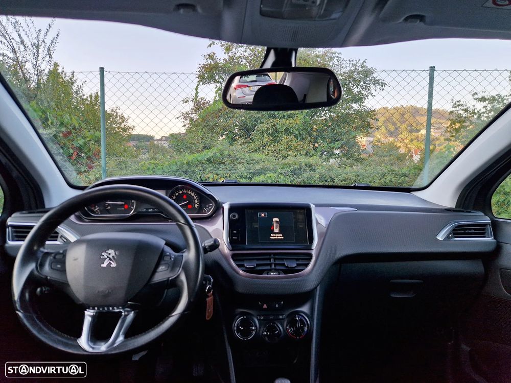 Peugeot 2008 1.2 PureTech Style - 5