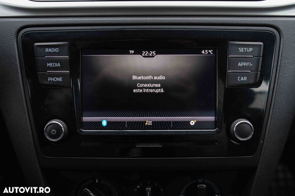 Skoda RAPID 1.0 TSI Clever - 17