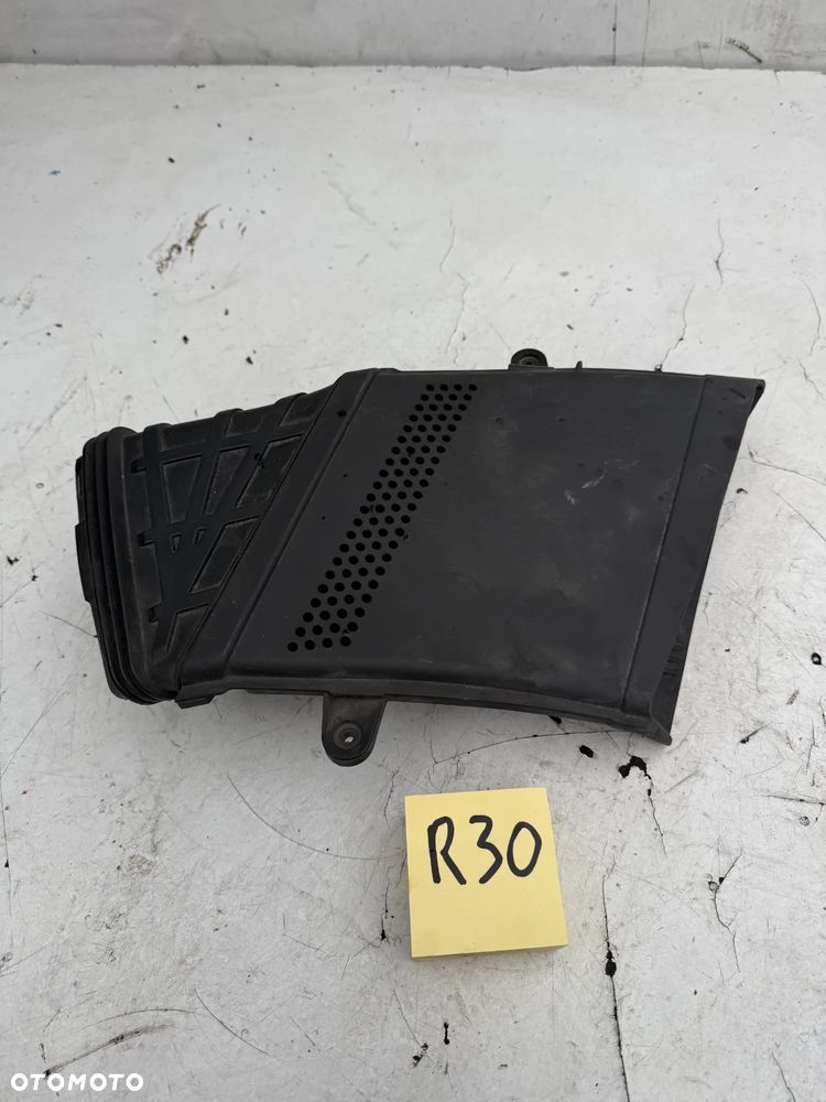 AUDI Q5 8R DOLOT POWIETRZA RURA 8R0129618J 8R0129739A - 1