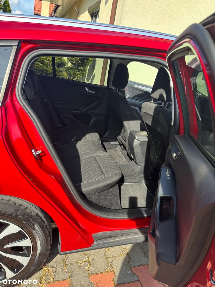Ford Focus 1.5 EcoBlue STart-Stopp-System TITANIUM X - 34