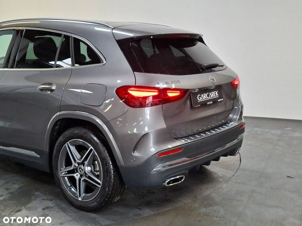 Mercedes-Benz GLA 200 AMG Line - 7