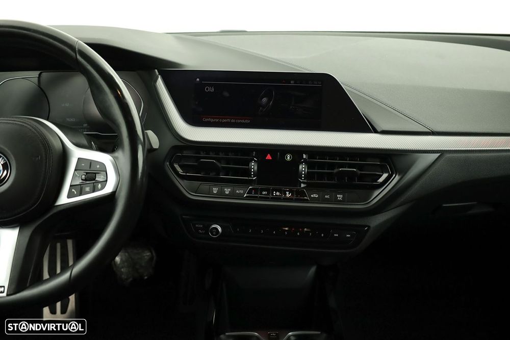 BMW 116 d Pack Desportivo M Auto - 9