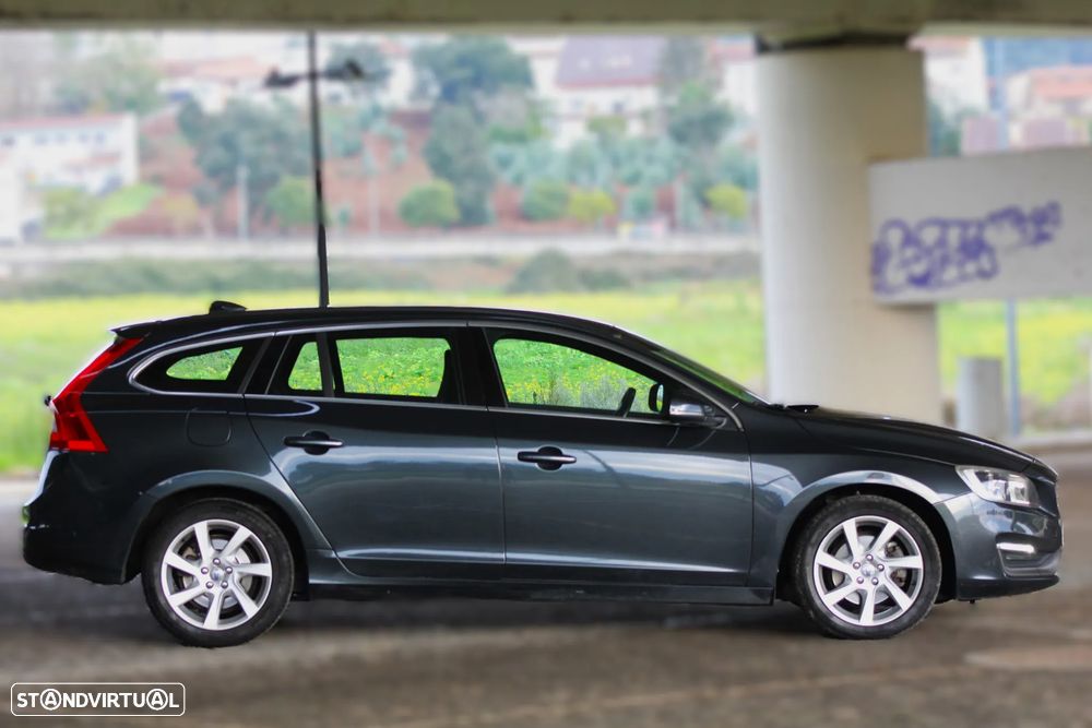 Volvo V60 1.6 D2 Momentum Eco Powershift - 6