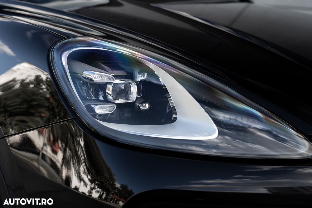 Porsche Cayenne Tiptronic S Platinum Edition - 9