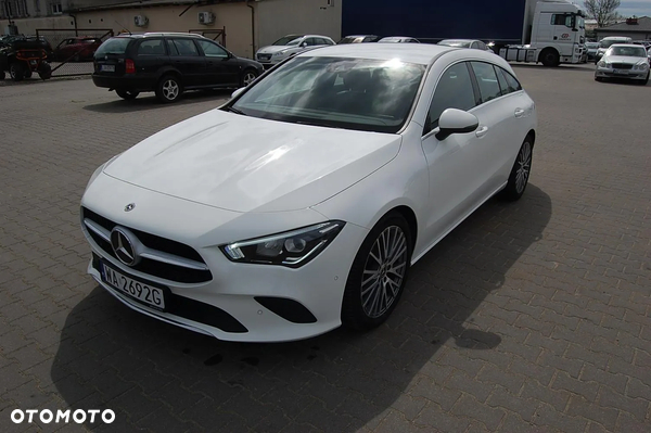 Mercedes-Benz CLA 200 Progressive 7G-DCT