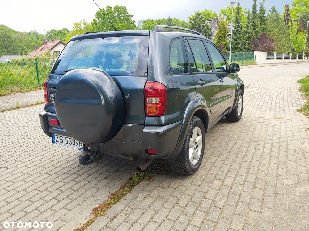 Toyota RAV4 2.0 VVT-i 4x4 - 4