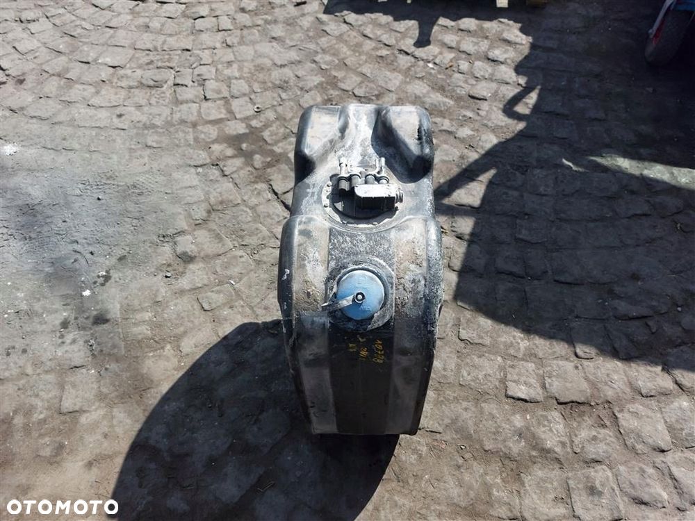 Zbiornik AdBlue Scania 4 R  Scania R440 2004-2016R - 11