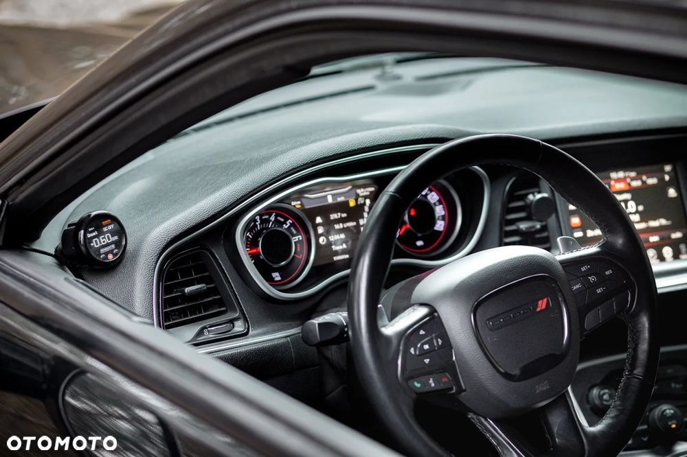 Dodge Challenger - 20