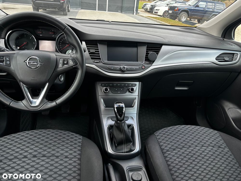 Opel Astra 1.6 CDTI Enjoy - 4