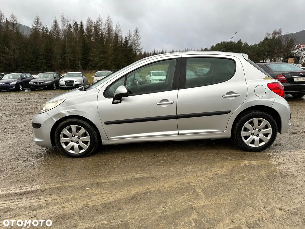 Peugeot 207 1.4 16V Trendy - 8