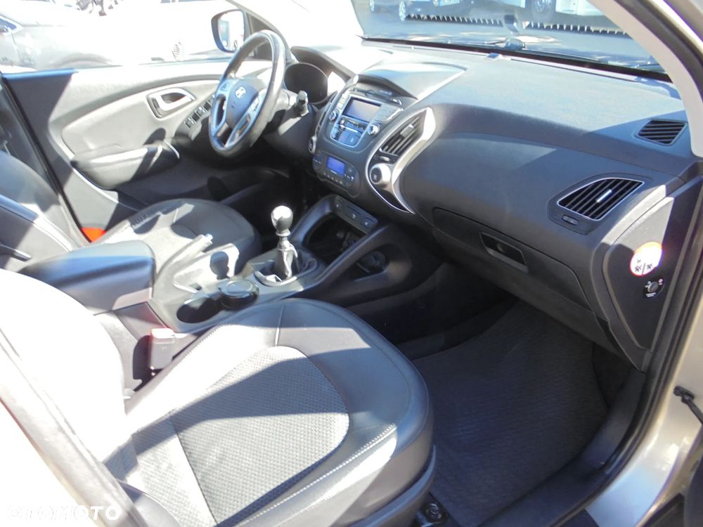 Hyundai ix35 2.0 CRDi Premium 2WD - 13