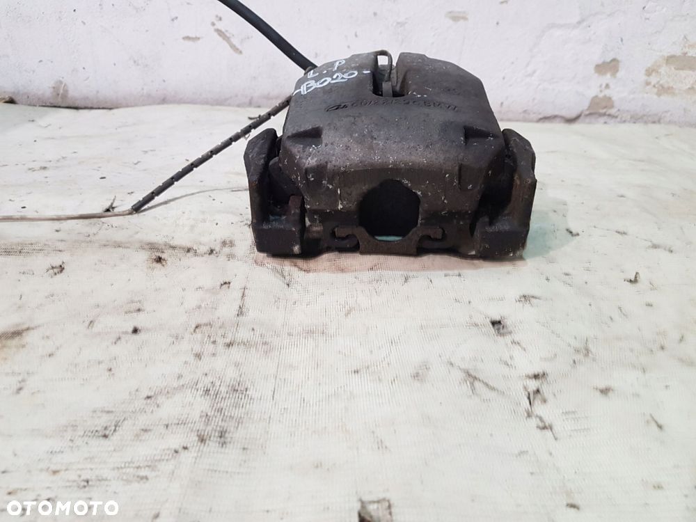 zacisk hamulcowy lewy przód bmw 5 e39 525i eur - 9