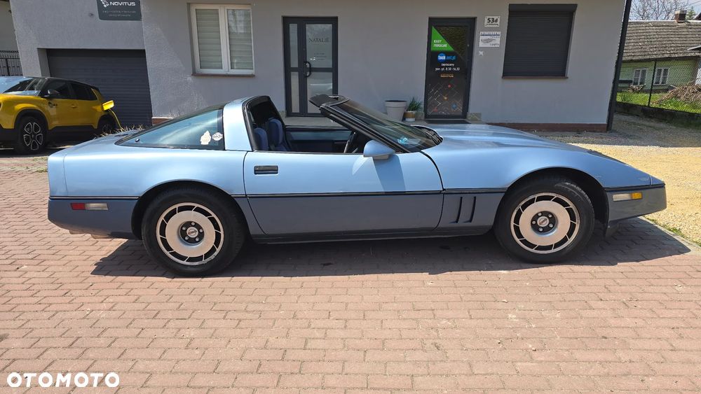 Chevrolet Corvette - 7
