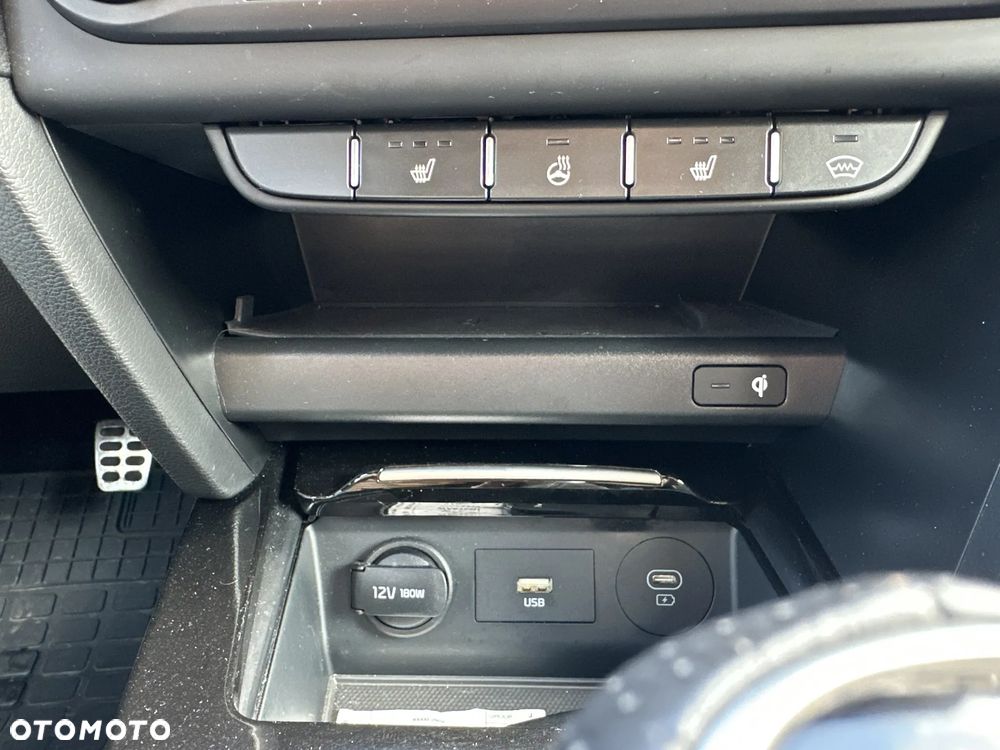 Kia ProCeed - 23