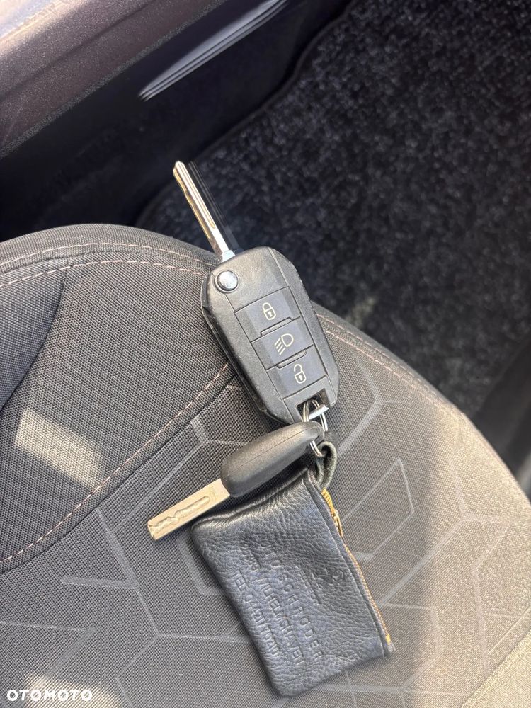 Peugeot 2008 PureTech 82 Style - 27