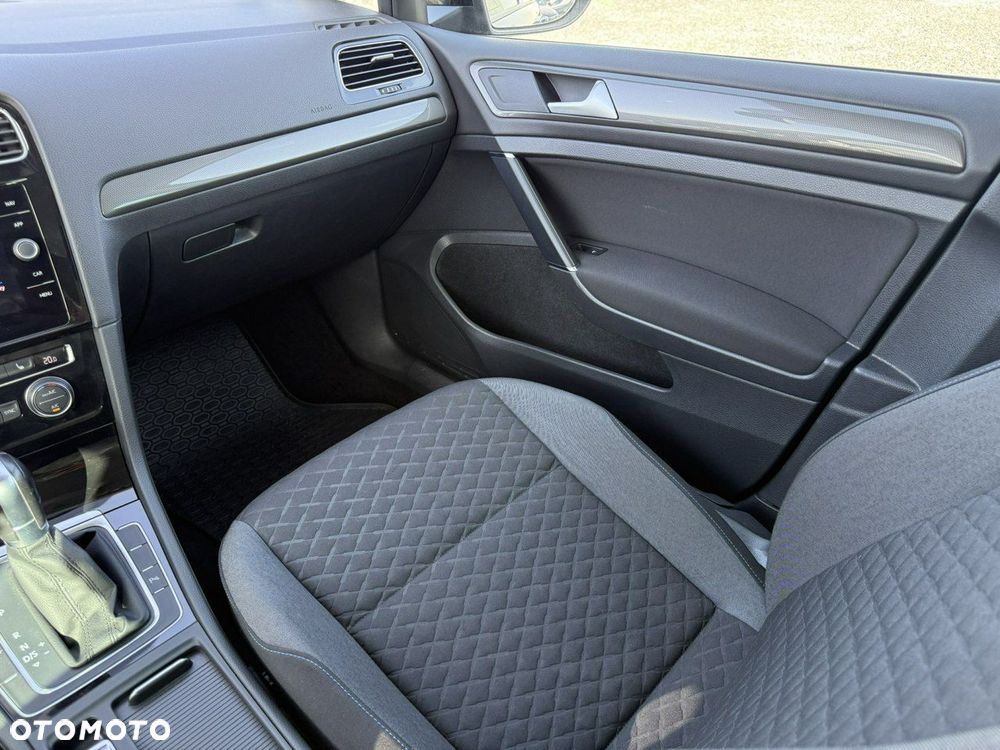 Volkswagen Golf Variant 1.6 TDI SCR DSG Join - 13