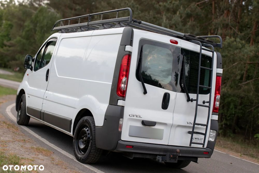 Opel Vivaro - 18