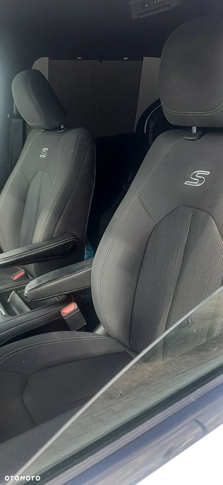 Chrysler Pacifica - 15