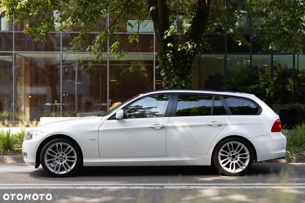 BMW Seria 3 318d DPF - 25