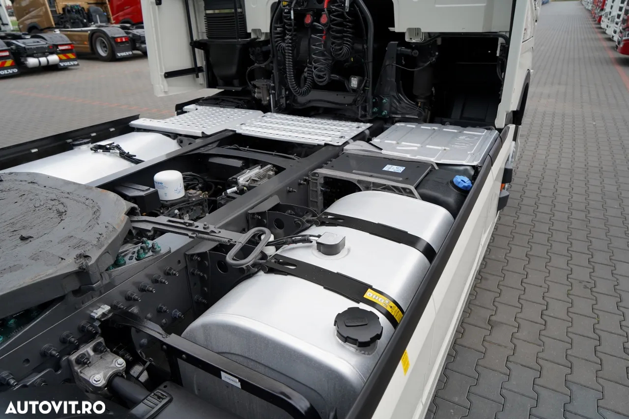 Volvo FH 500 / XXL / 2024 / I-PARK COOL / PIELE / I-SHIFT / CONTRACT DE REPARAȚIE POST-SERVICE / IMPORTAT - 15