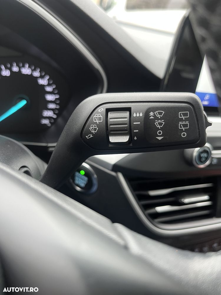 Ford Focus 1.0 EcoBoost Trend - 16