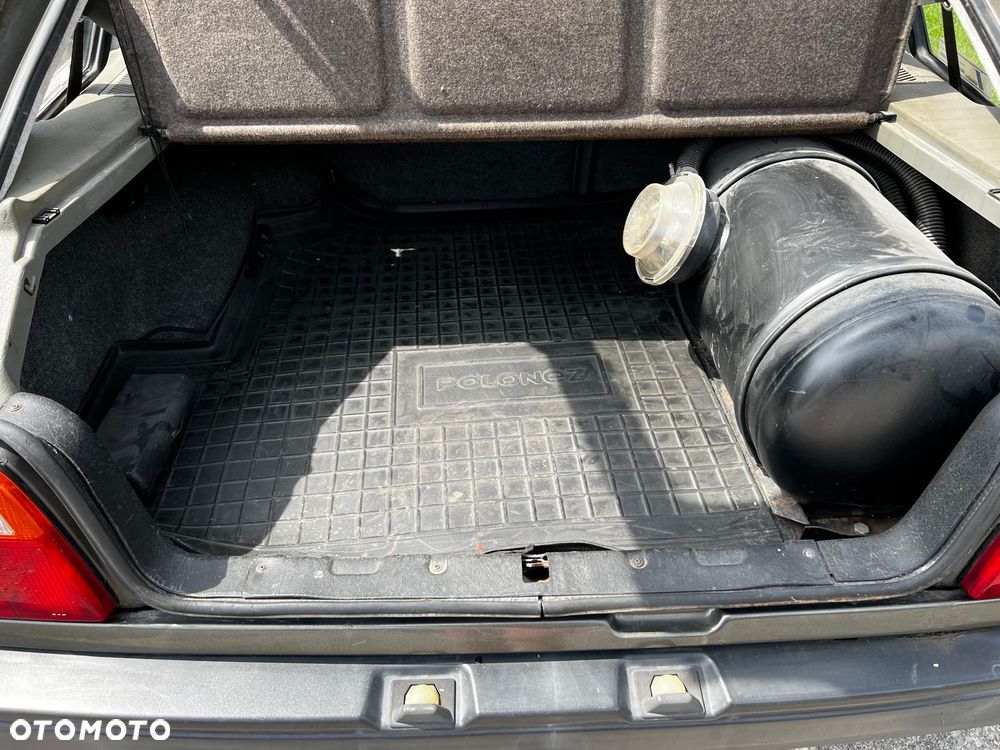 Polonez Caro - 12