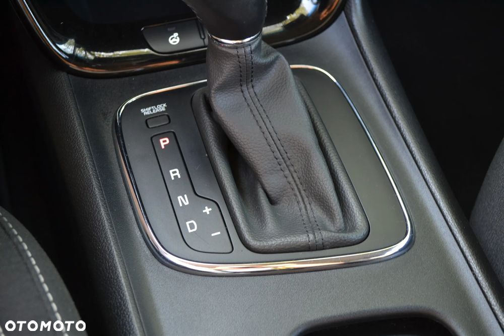 Kia Ceed 1.6 GDI DCT Platinum Edition - 17