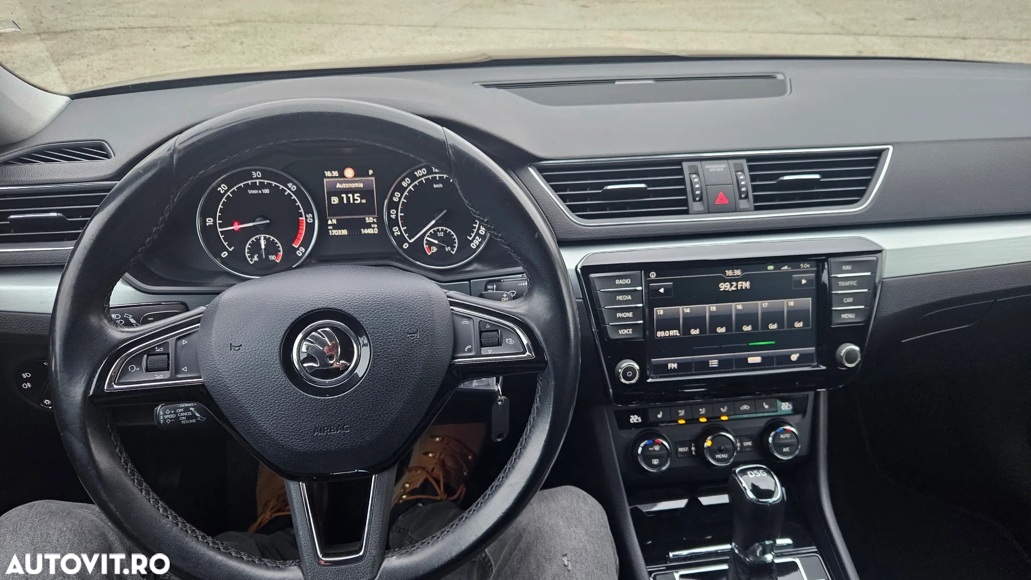 Skoda Superb 2.0 TDI DSG Style - 9