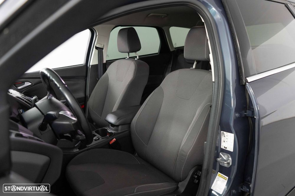 Ford Focus SW 1.6 TDCi Titanium - 10