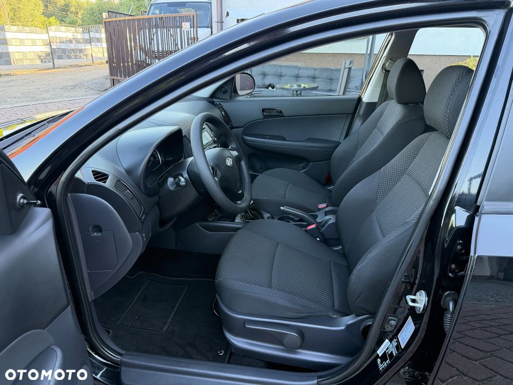 Hyundai i30 i30cw 1.4 blue Comfort - 14