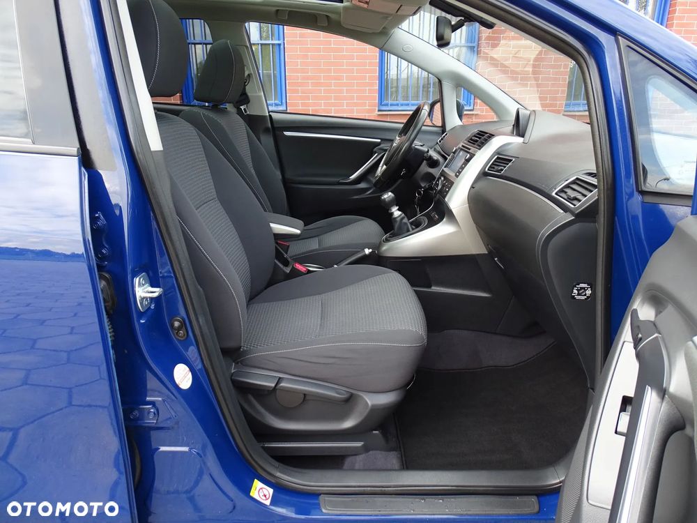 Toyota Verso 1.6 D-4D Prestige - 9