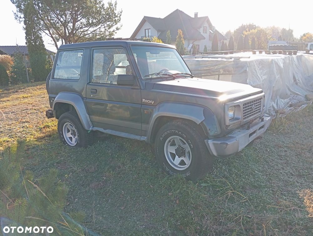 Daihatsu Rocky - 3