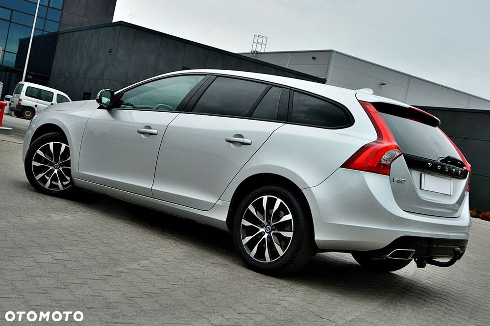Volvo V60 D2 Drive-E Momentum - 15