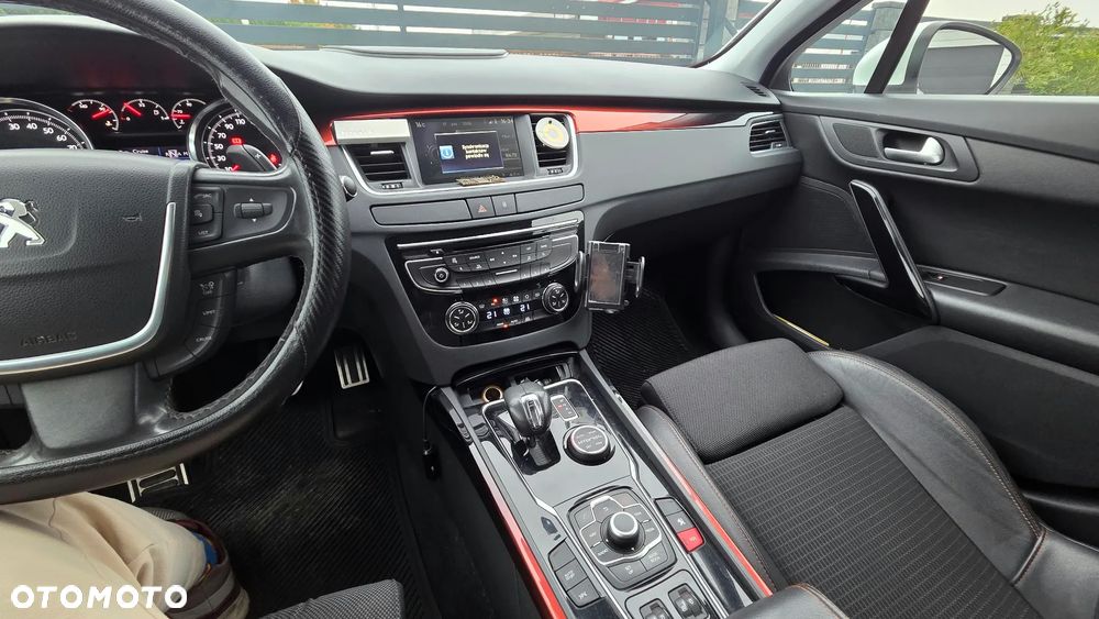 Peugeot 508 RXH Hybrid4 - 23