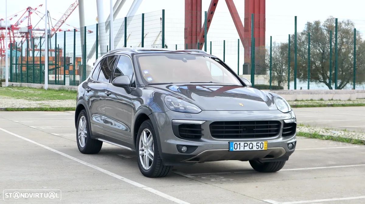 Porsche Cayenne S - 1