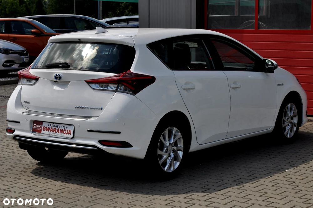 Toyota Auris - 13