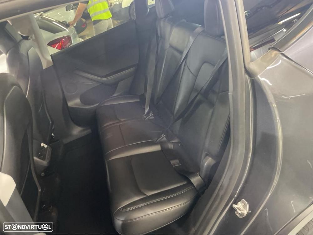 Tesla Model Y 2022 photo 5